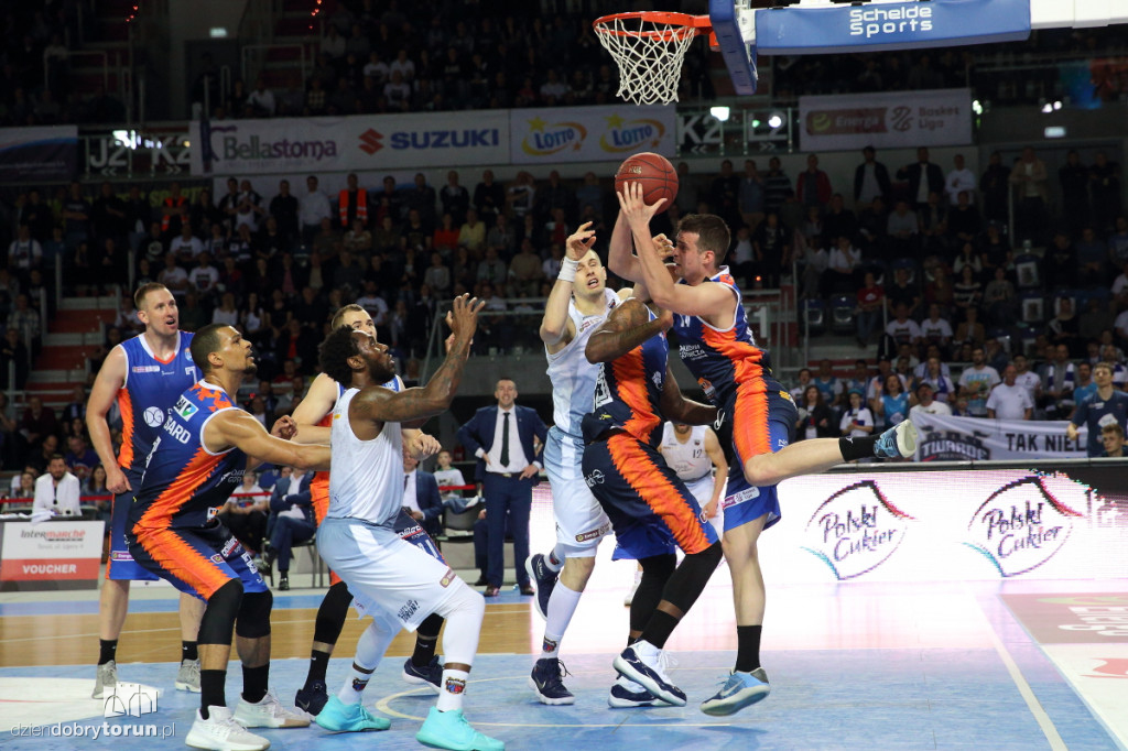 Pierwszy mecz play-off dla Pierników