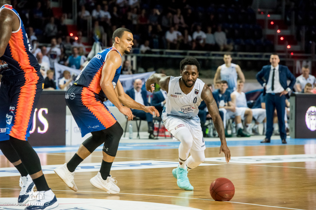 Pierwszy mecz play-off dla Pierników