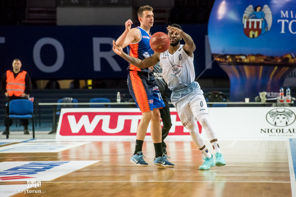 Pierwszy mecz play-off dla Pierników