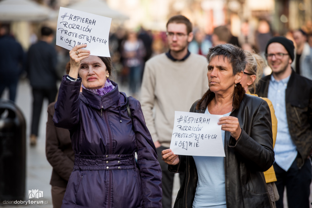 Kwiecień w fotoobiektywie DDToruń
