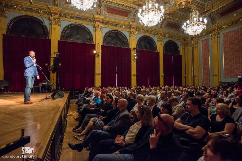 Piotr Bałtroczyk w Dworze Artusa