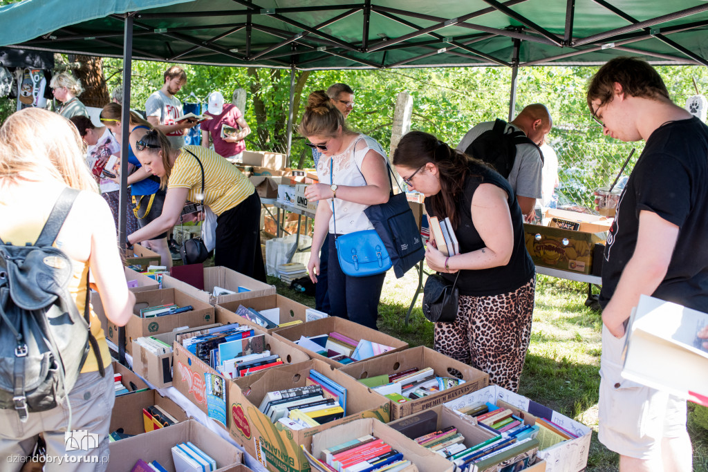 Piknik dla przyjaciół schroniska
