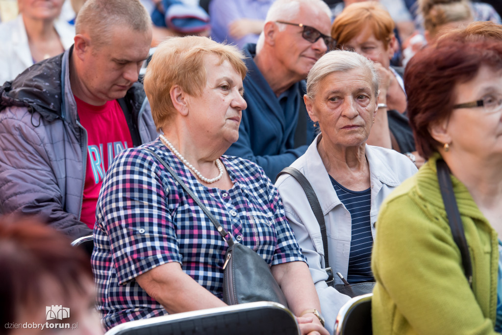 Miejski koncert na Rynku z okazji Dnia Matki