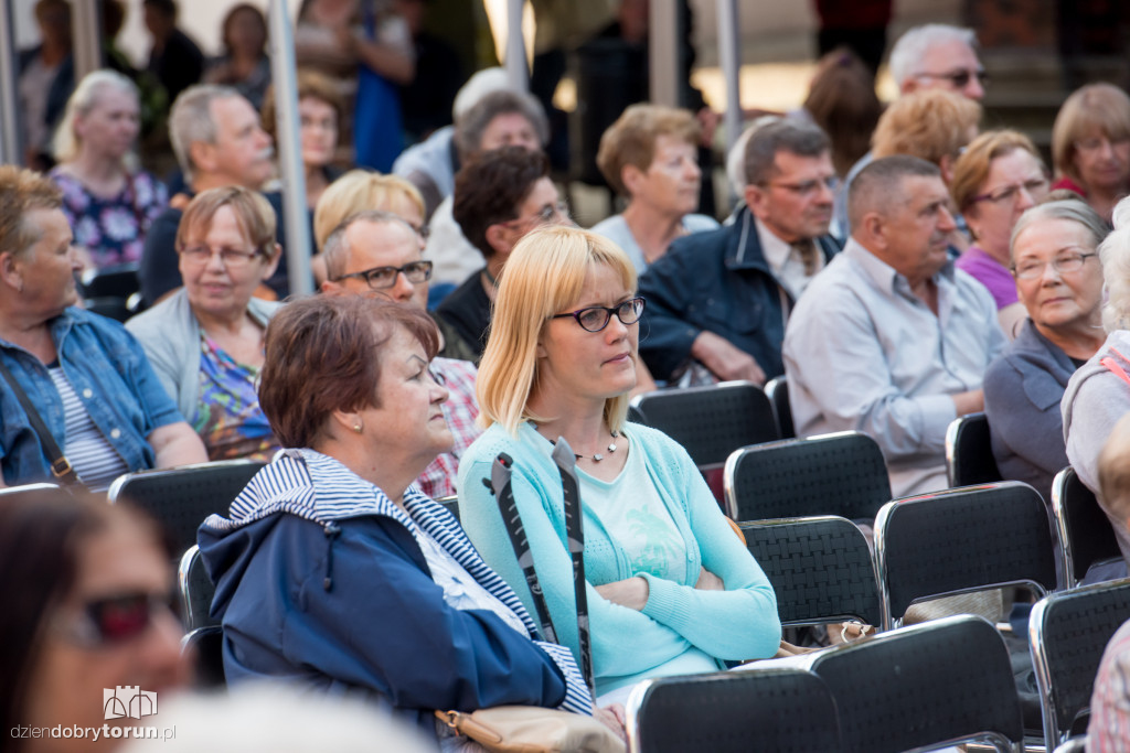 Miejski koncert na Rynku z okazji Dnia Matki