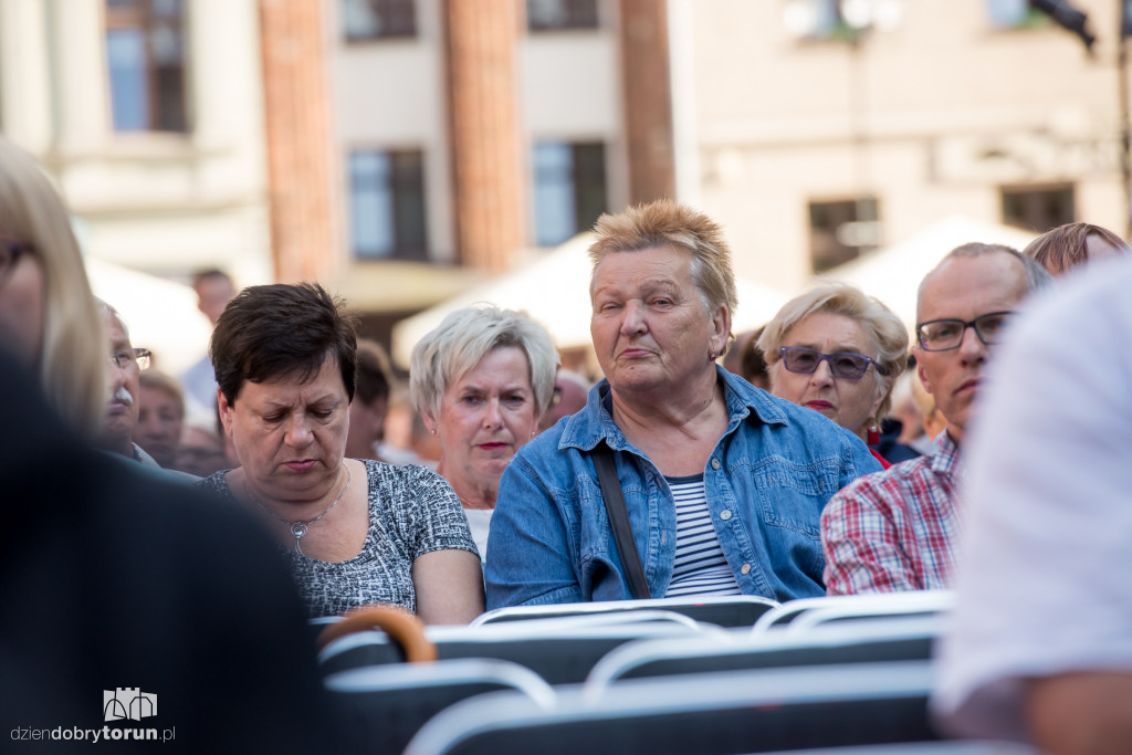 Miejski koncert na Rynku z okazji Dnia Matki