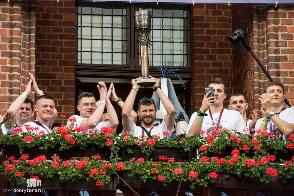 Tak Twarde Pierniki fetowały brąz