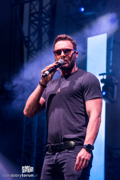 Pod Wspólnym Niebiem - koncert gwiazd