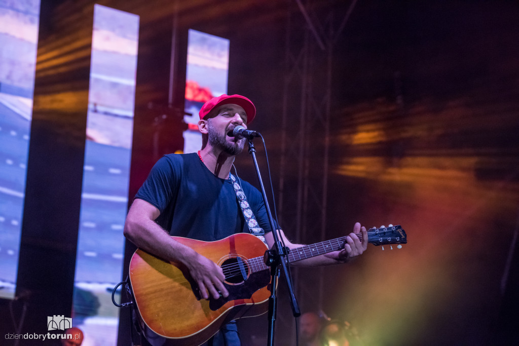 Pod Wspólnym Niebiem - koncert gwiazd