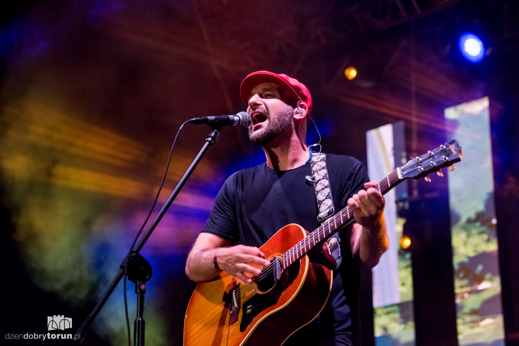 Pod Wspólnym Niebiem - koncert gwiazd