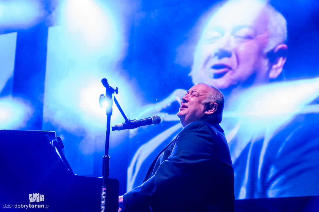 Pod Wspólnym Niebiem - koncert gwiazd