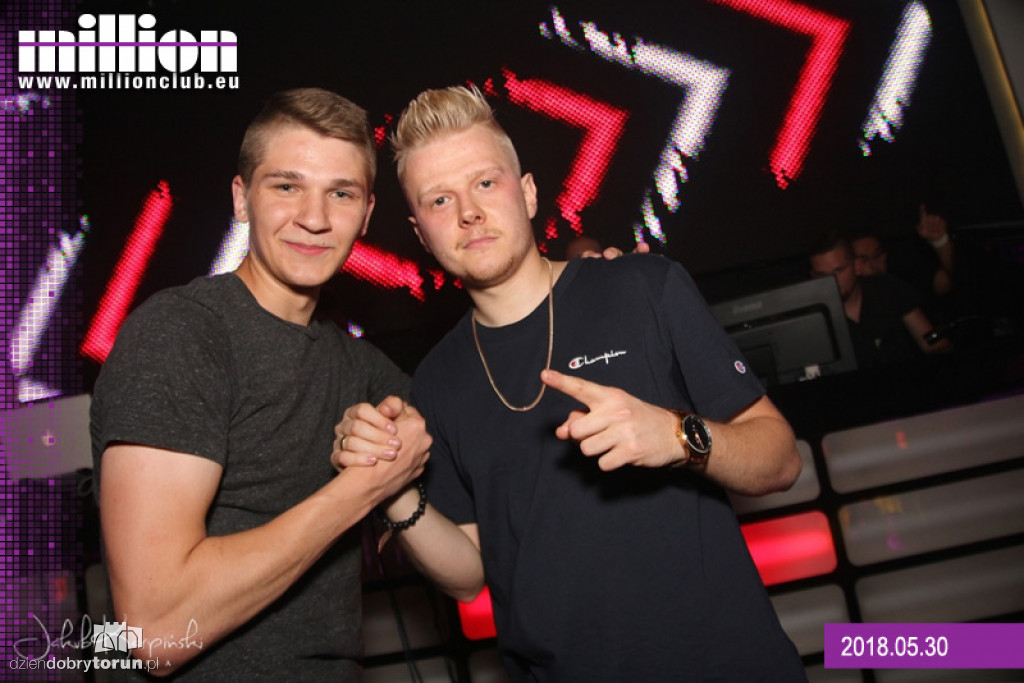 Sobotnia impreza w klubie Milion