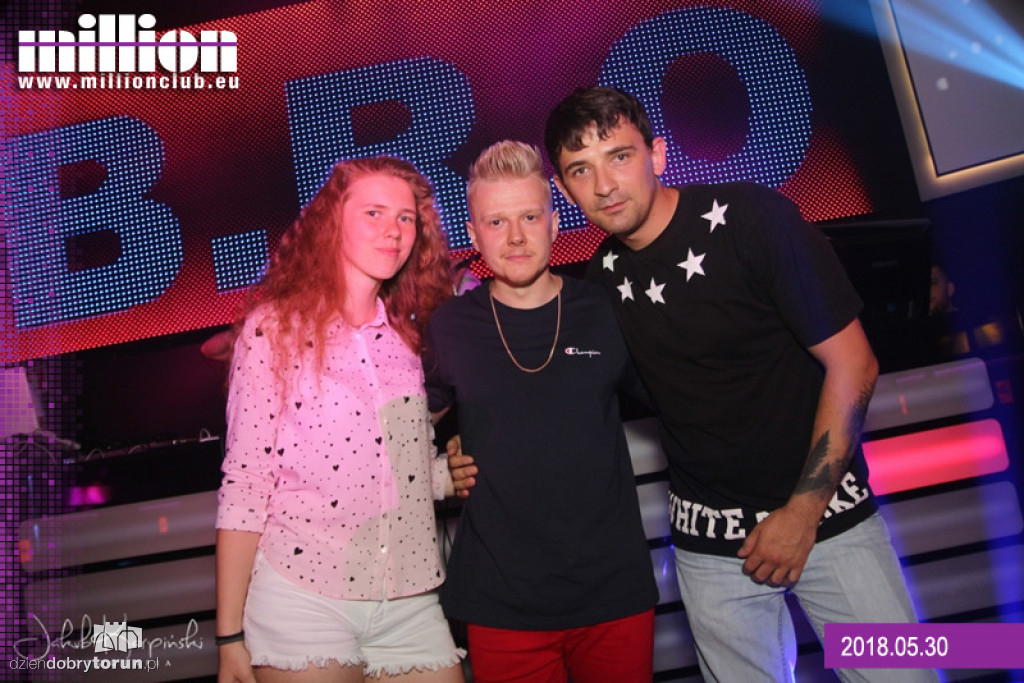 Sobotnia impreza w klubie Milion