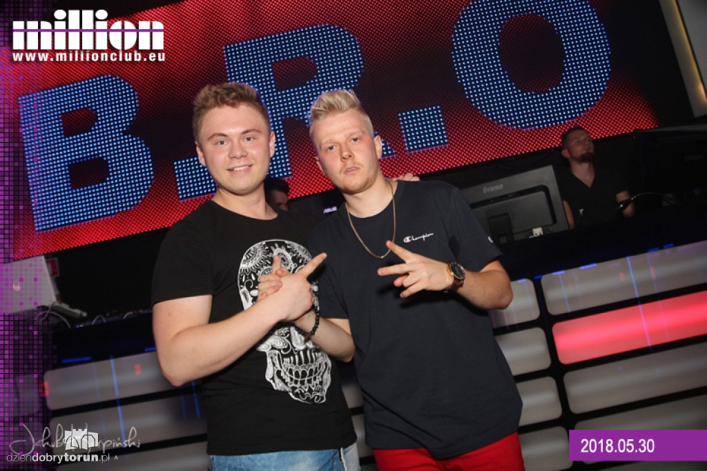 Sobotnia impreza w klubie Milion