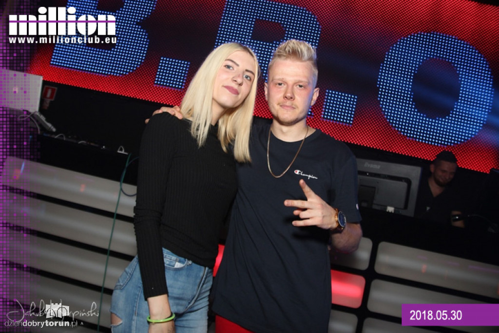 Sobotnia impreza w klubie Milion