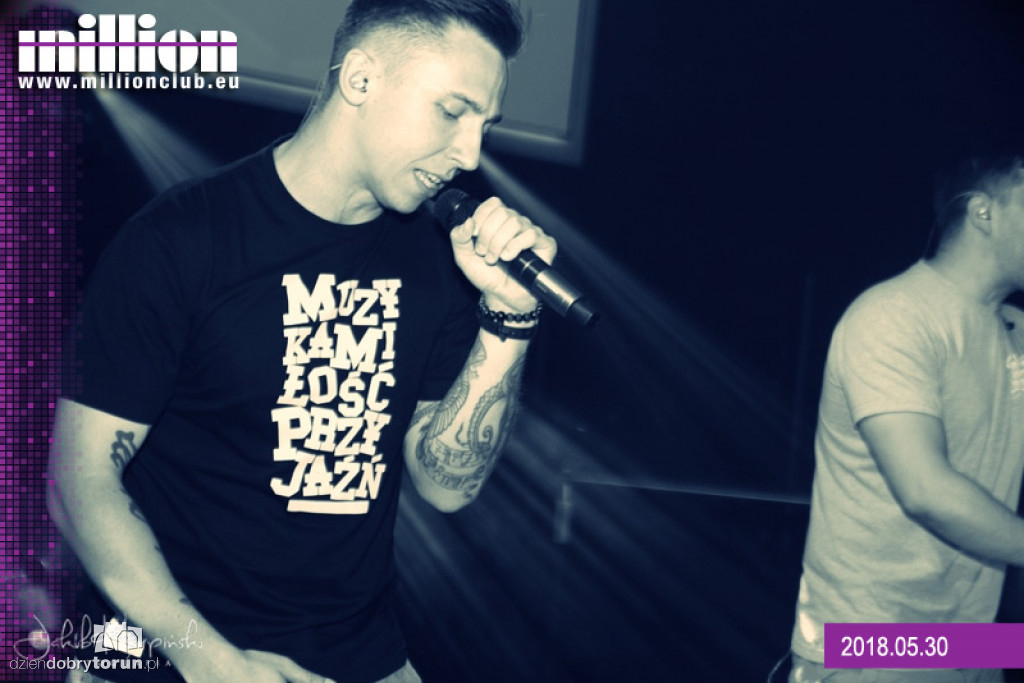 Sobotnia impreza w klubie Milion