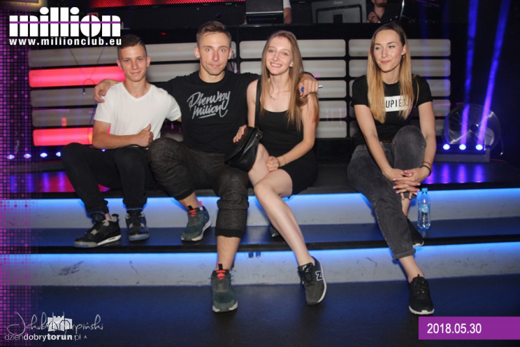 Sobotnia impreza w klubie Milion