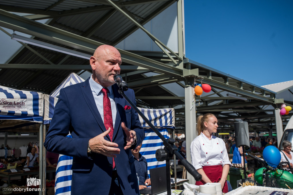 Zadaszenie nad zieleniakiem otwarte