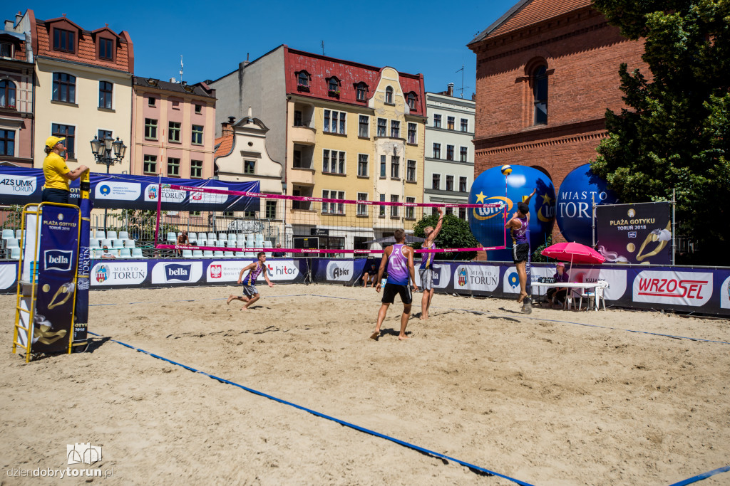 Już trwa święto siatkówki plażowej