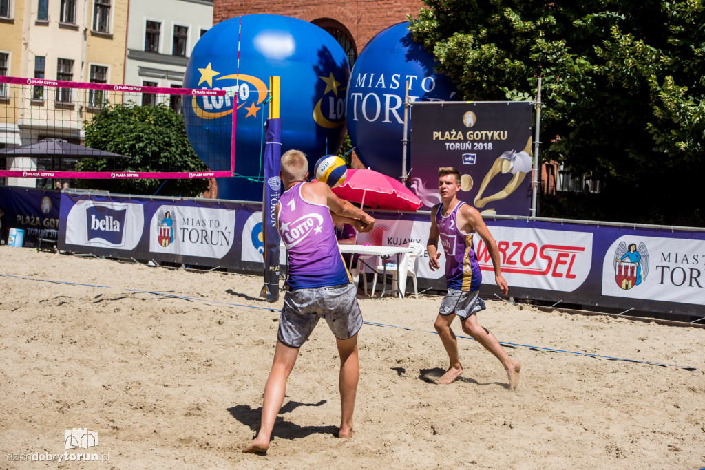Już trwa święto siatkówki plażowej