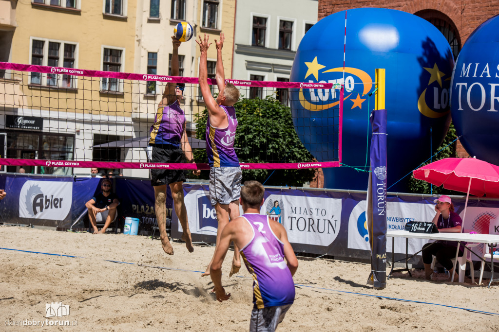 Już trwa święto siatkówki plażowej