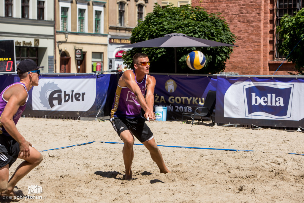 Już trwa święto siatkówki plażowej