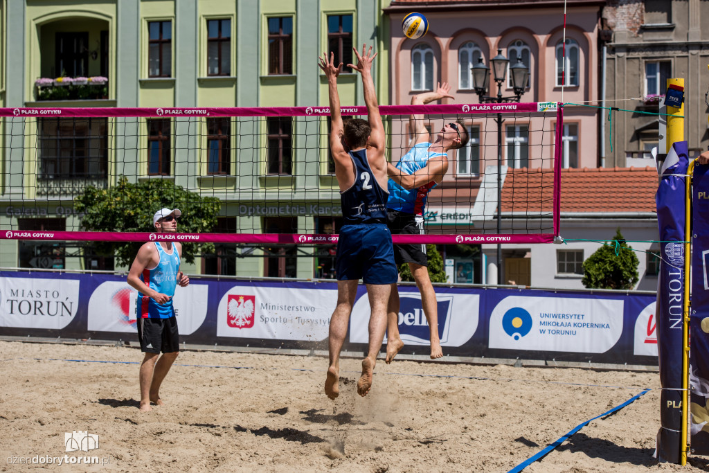 Już trwa święto siatkówki plażowej