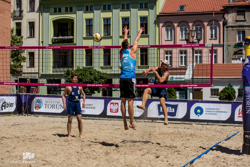 Już trwa święto siatkówki plażowej