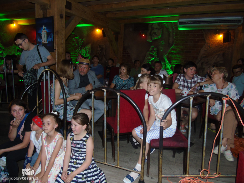 Zakończenie roku w szkole New Art