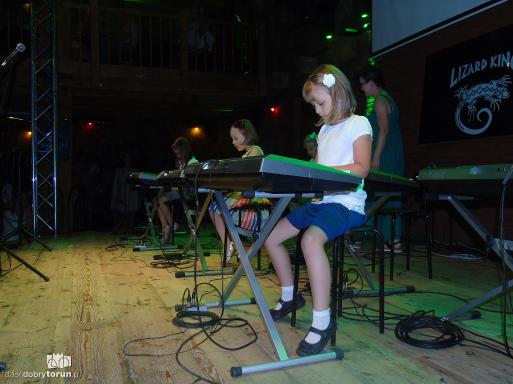 Zakończenie roku w szkole New Art