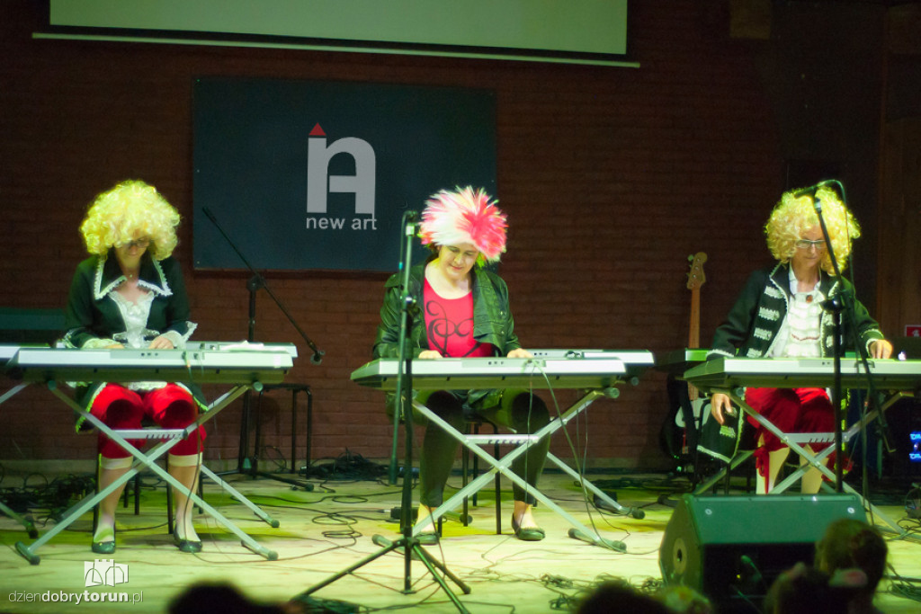 Zakończenie roku w szkole New Art