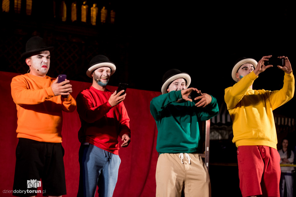 Telephone love party otwiera festiwal