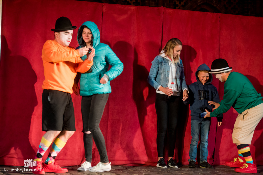 Telephone love party otwiera festiwal