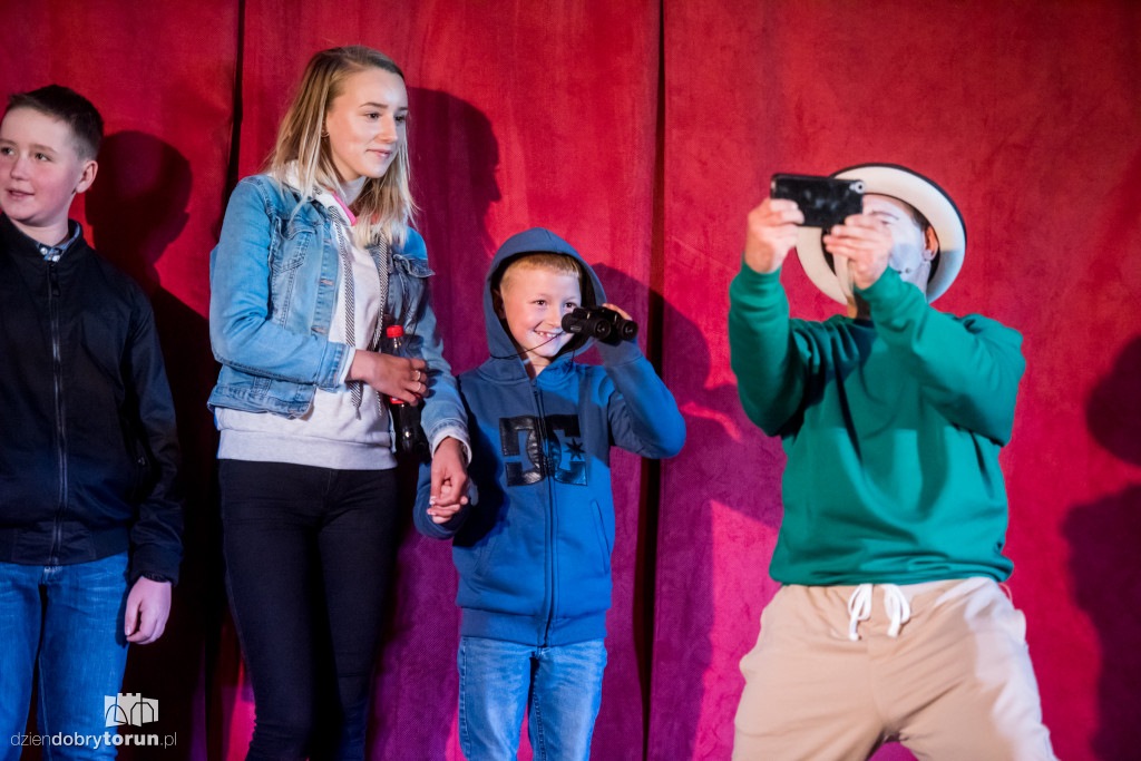 Telephone love party otwiera festiwal