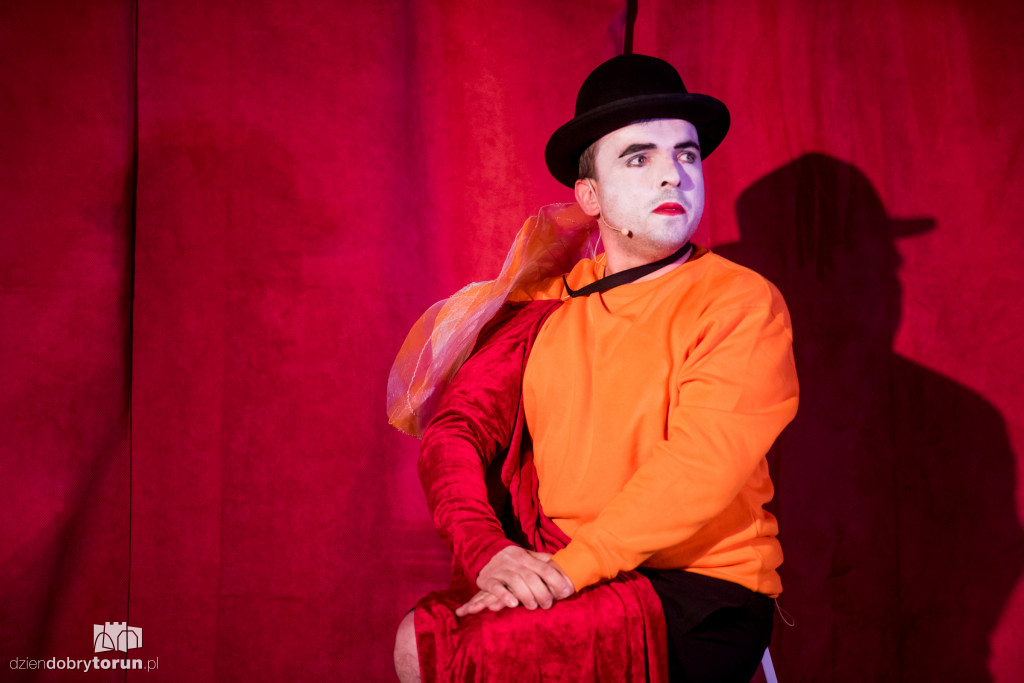 Telephone love party otwiera festiwal