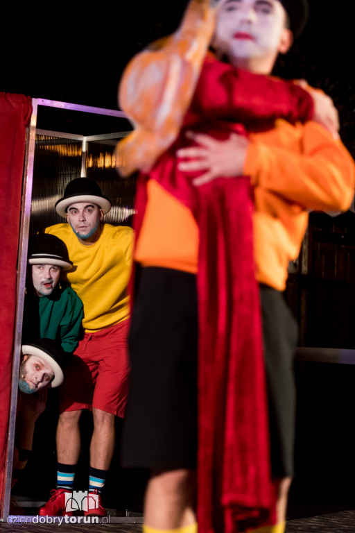 Telephone love party otwiera festiwal