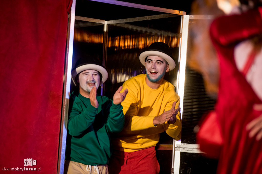 Telephone love party otwiera festiwal