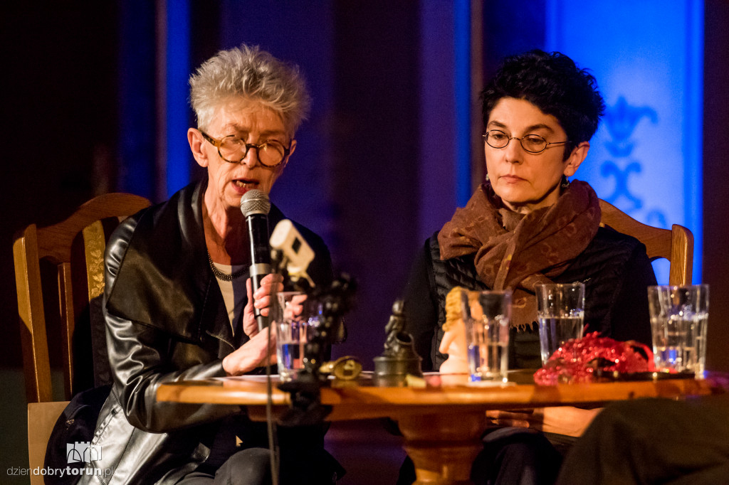 Oko nigdy nie śpi - festiwal we Dworze