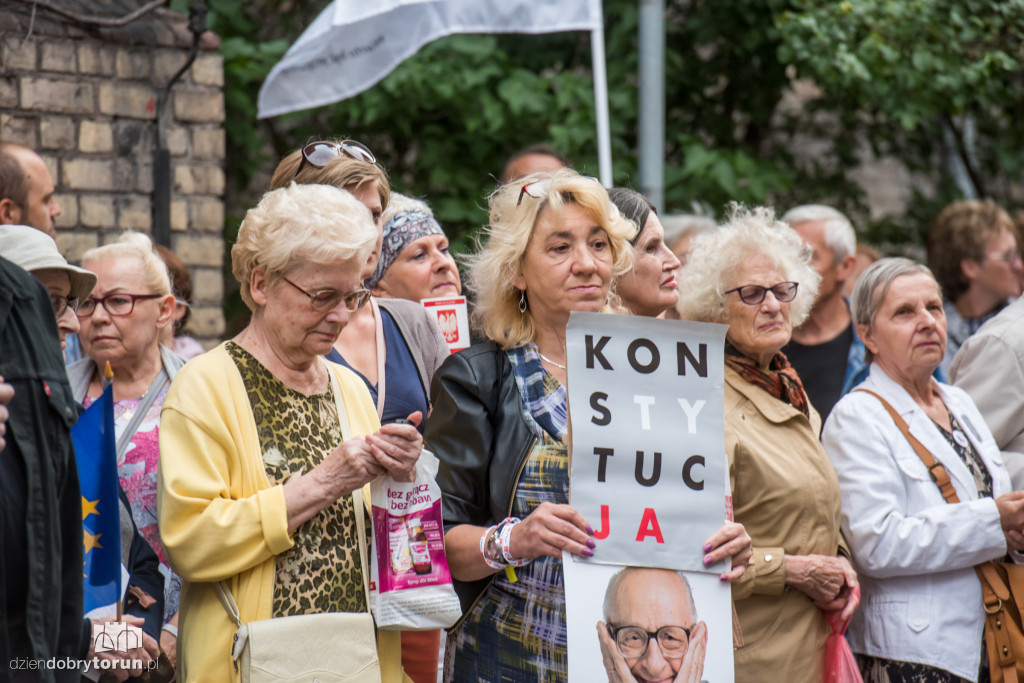 Torunianie walczą o Sąd Najwyższy
