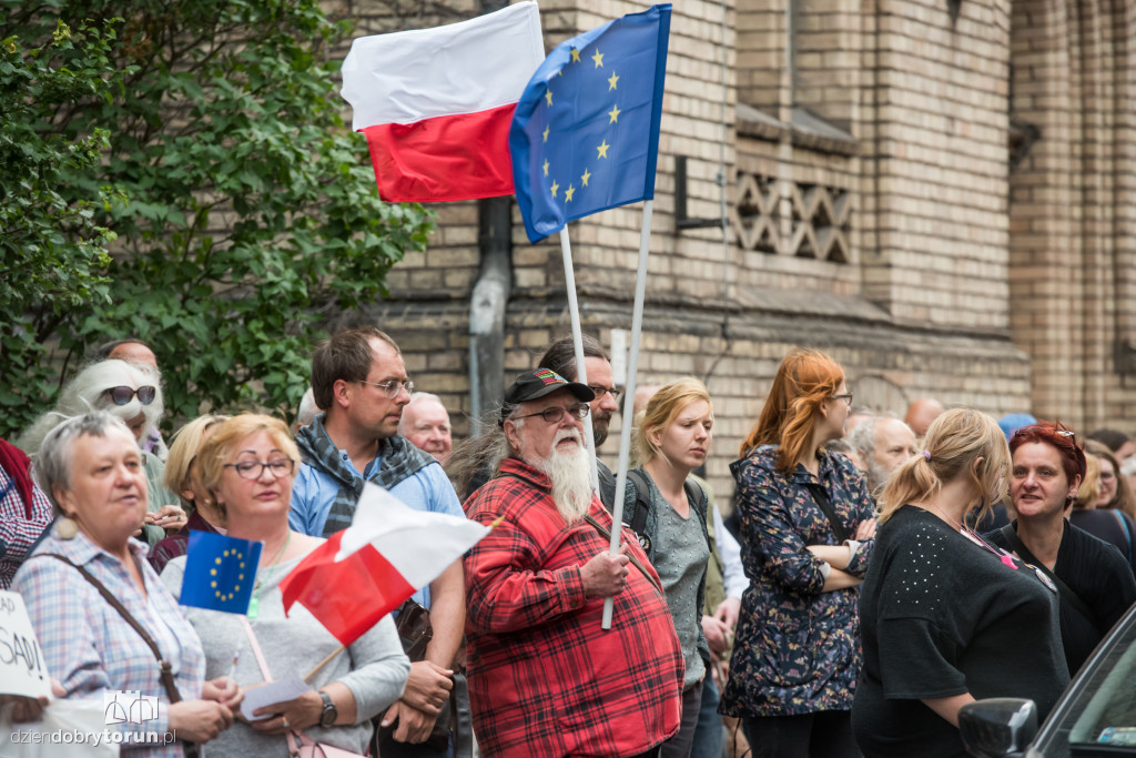 Torunianie walczą o Sąd Najwyższy