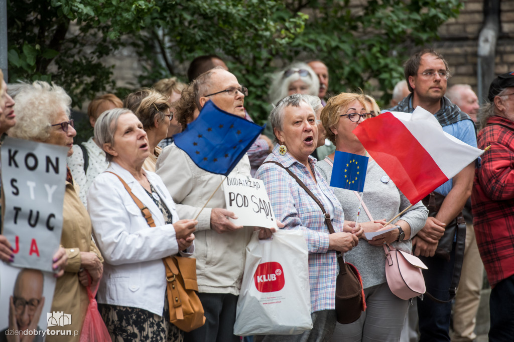 Torunianie walczą o Sąd Najwyższy