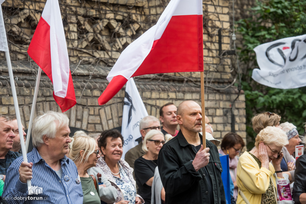 Torunianie walczą o Sąd Najwyższy