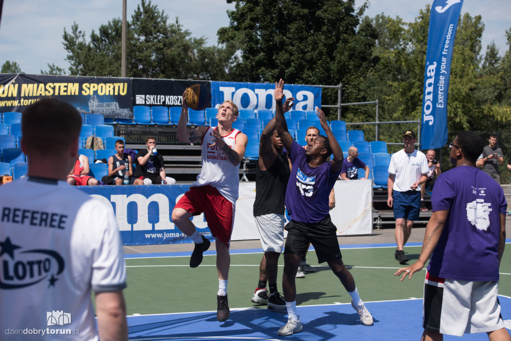 Turniej koszykówki ulicznej 3x3