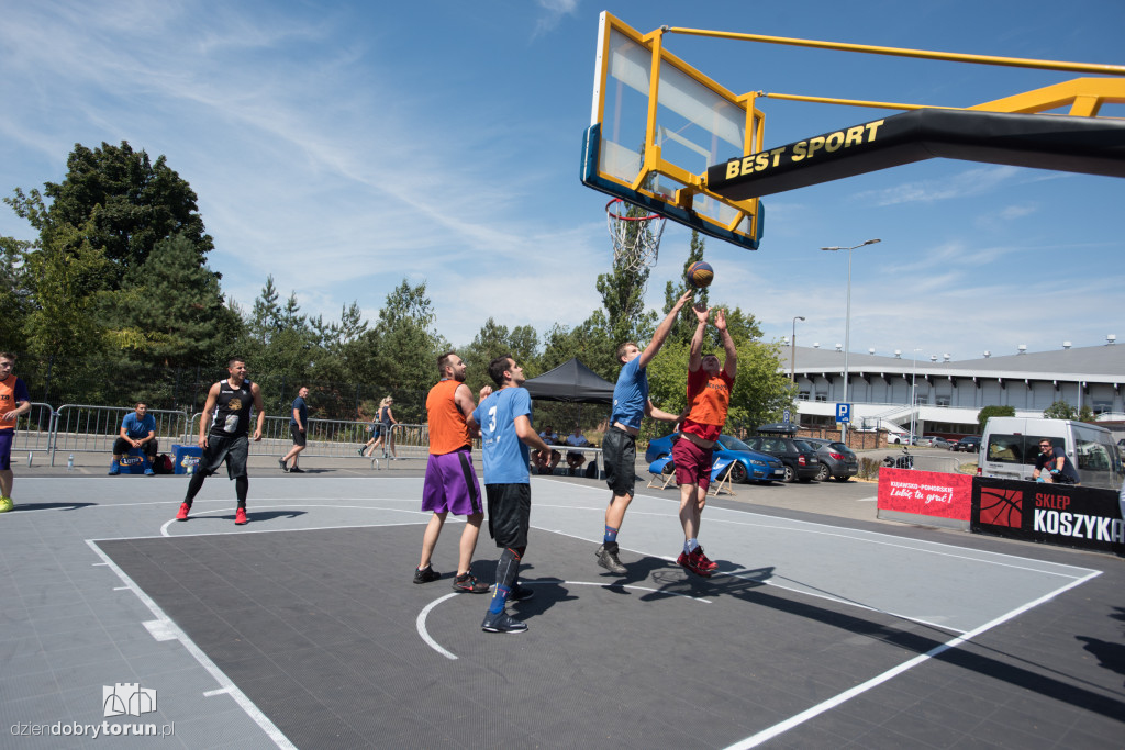 Turniej koszykówki ulicznej 3x3