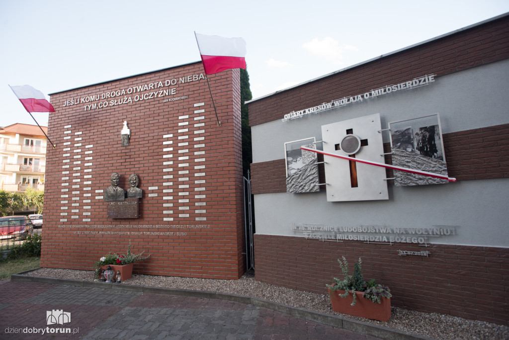 Tryptyk Zbrodni Wołyńskiej w Toruniu