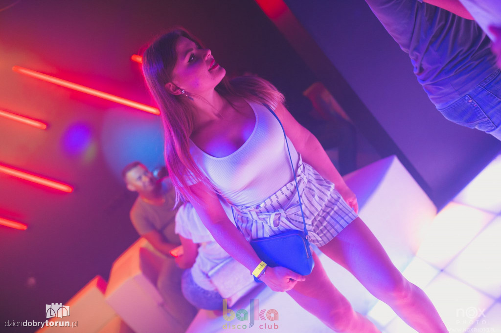Przepiękne kobiety w Bajka Disco Club