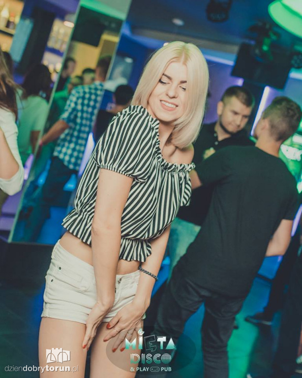 Gorąca i taneczna noc na Starówce