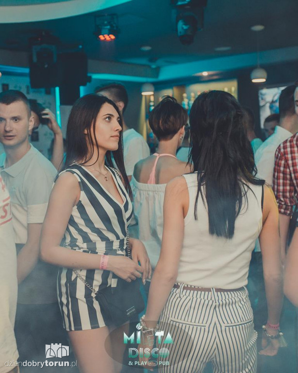 Gorąca i taneczna noc na Starówce