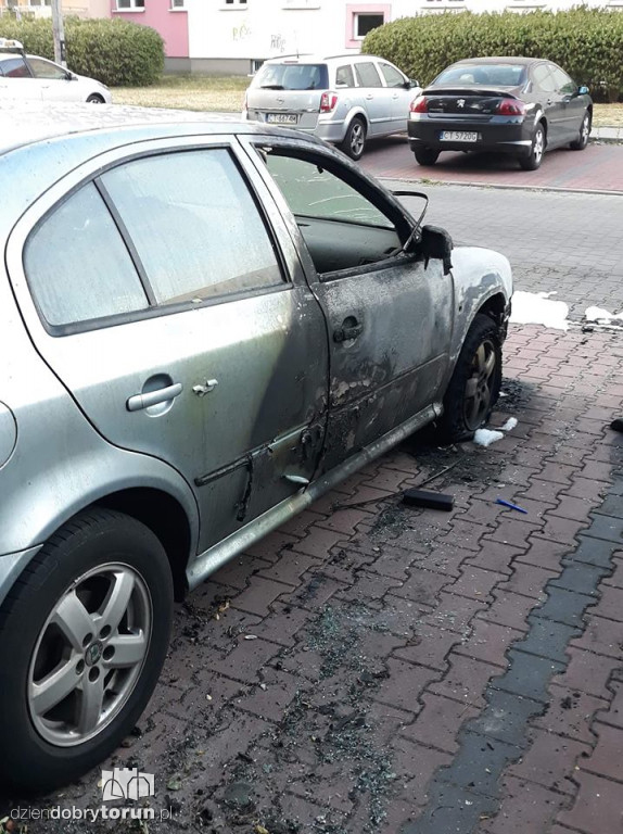 Seria podpaleń aut na Podgórzu
