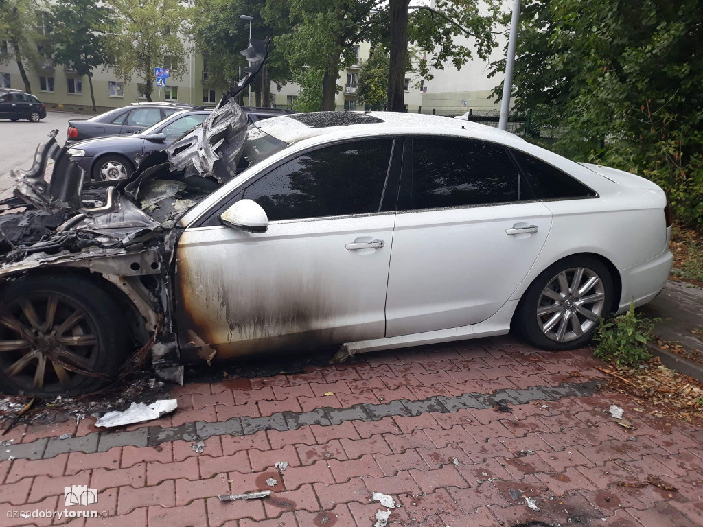 Seria podpaleń aut na Podgórzu