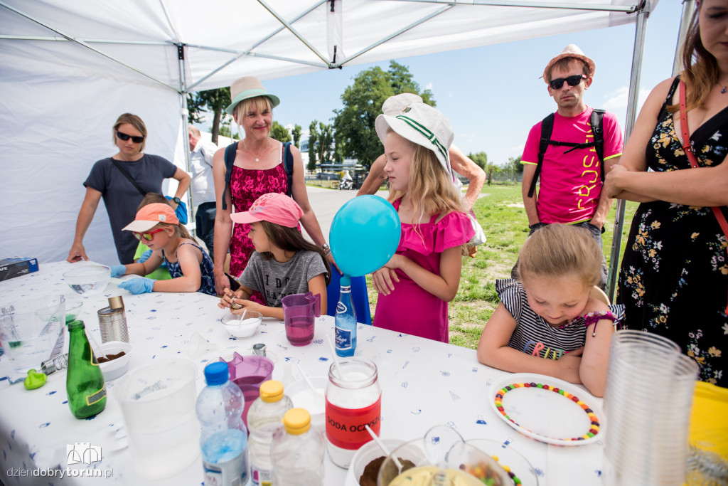 Naukowy piknik w przystani AZS-u